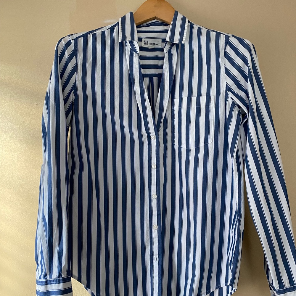 Gap button up blouse